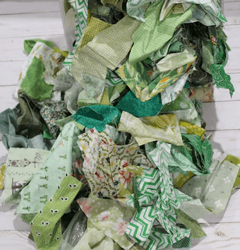 Scraps, Secrets, and Suspicion Martin Scraps of Cloth Martins Adventures Martin D Swann 05 - Scraps, Secrets, and Suspicion